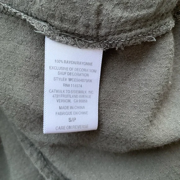 Pleione Gray Relaxed Blouse with Long Sleeves - Picture 7 of 8